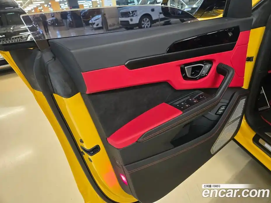 Lamborghini Urus 2022 4.0 гидро, фото 14
