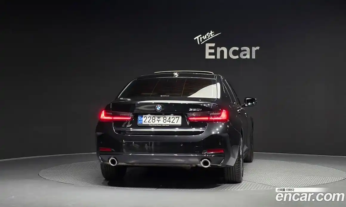 BMW 3 серия 2023 2.0 автомат (гидро), фото 4