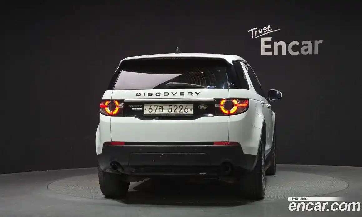 Land Rover Discovery Sport 2017 2.0 автомат (гидро), фото 4