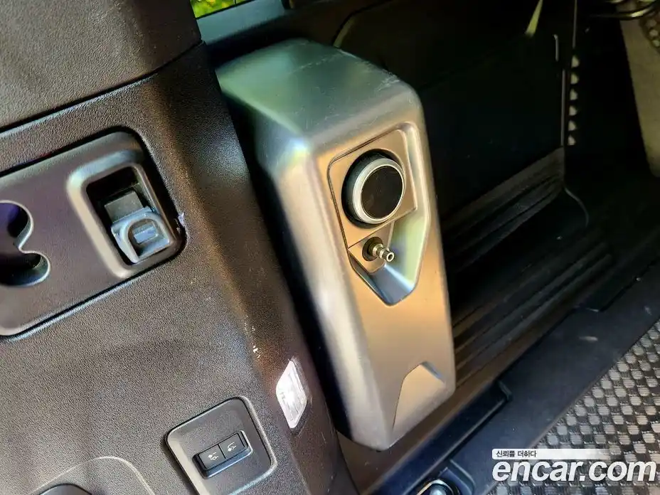Land Rover Defender 2020 2.0 автомат (гидро), фото 10