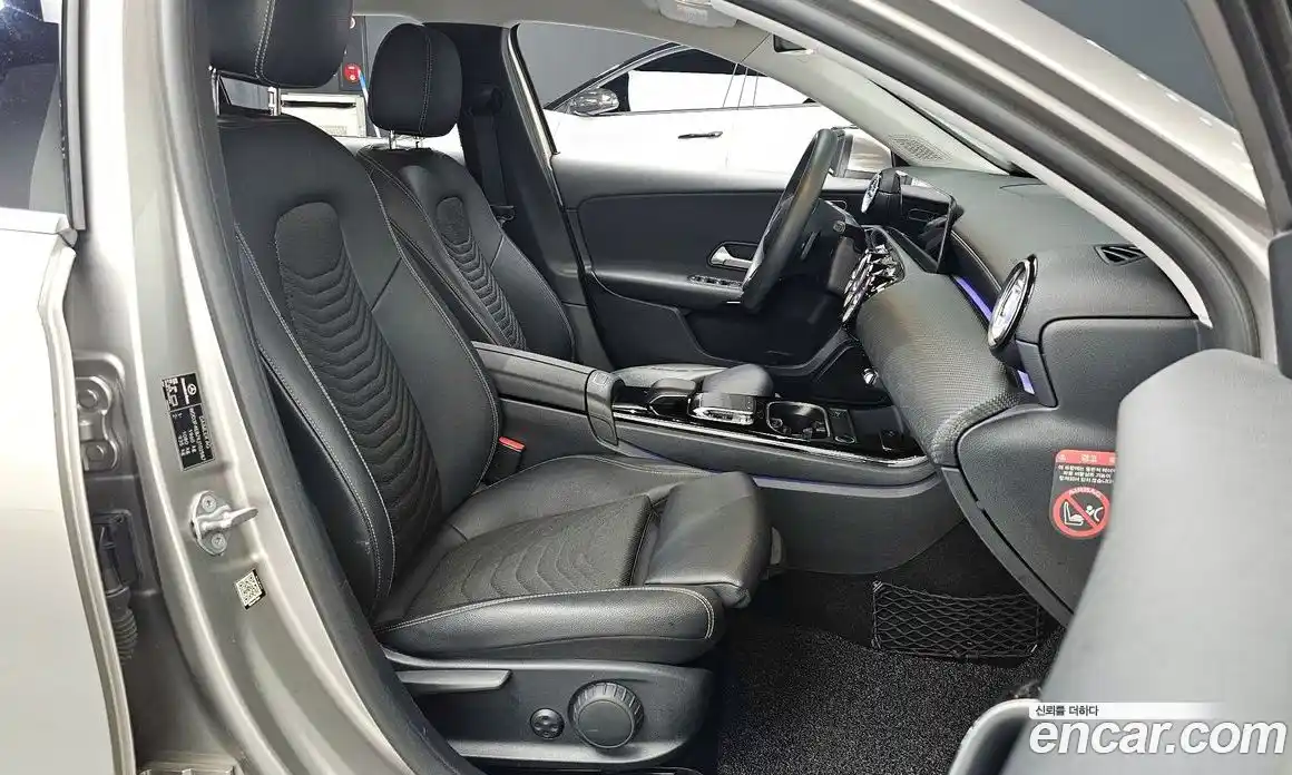 Mercedes-Benz A-Class 2019 2.0 гидро, фото 16