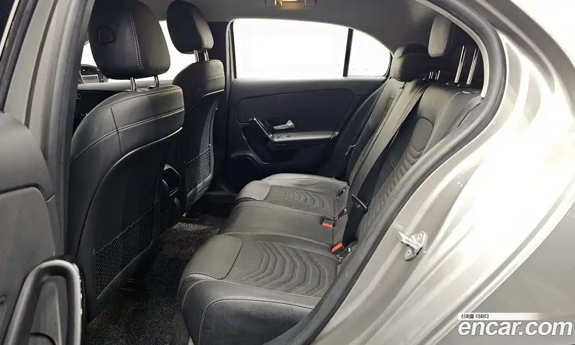Mercedes-Benz A-Class 2019 2.0 гидро, фото 18