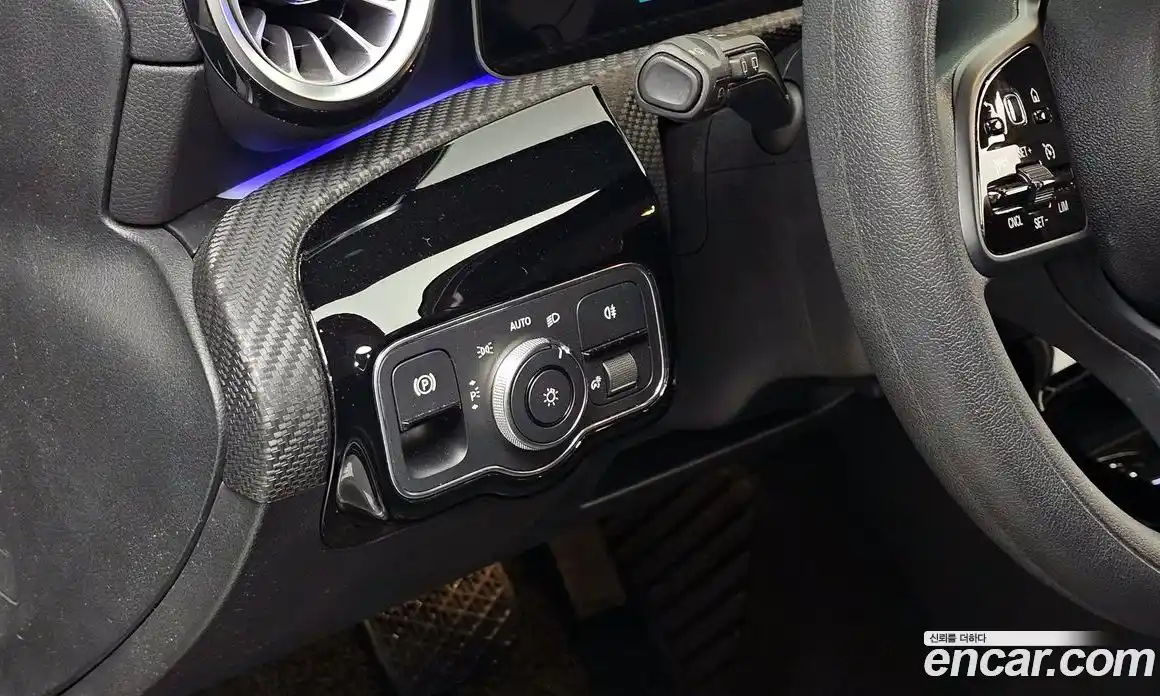 Mercedes-Benz A-Class 2019 2.0 гидро, фото 24