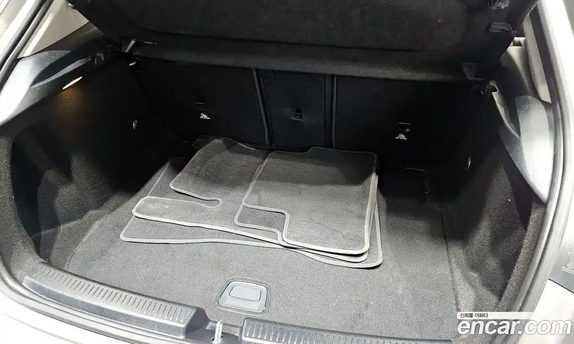 Mercedes-Benz A-Class 2019 2.0 гидро, фото 27