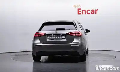 Mercedes-Benz A-Class 2019 2.0 гидро, миниатюра 4