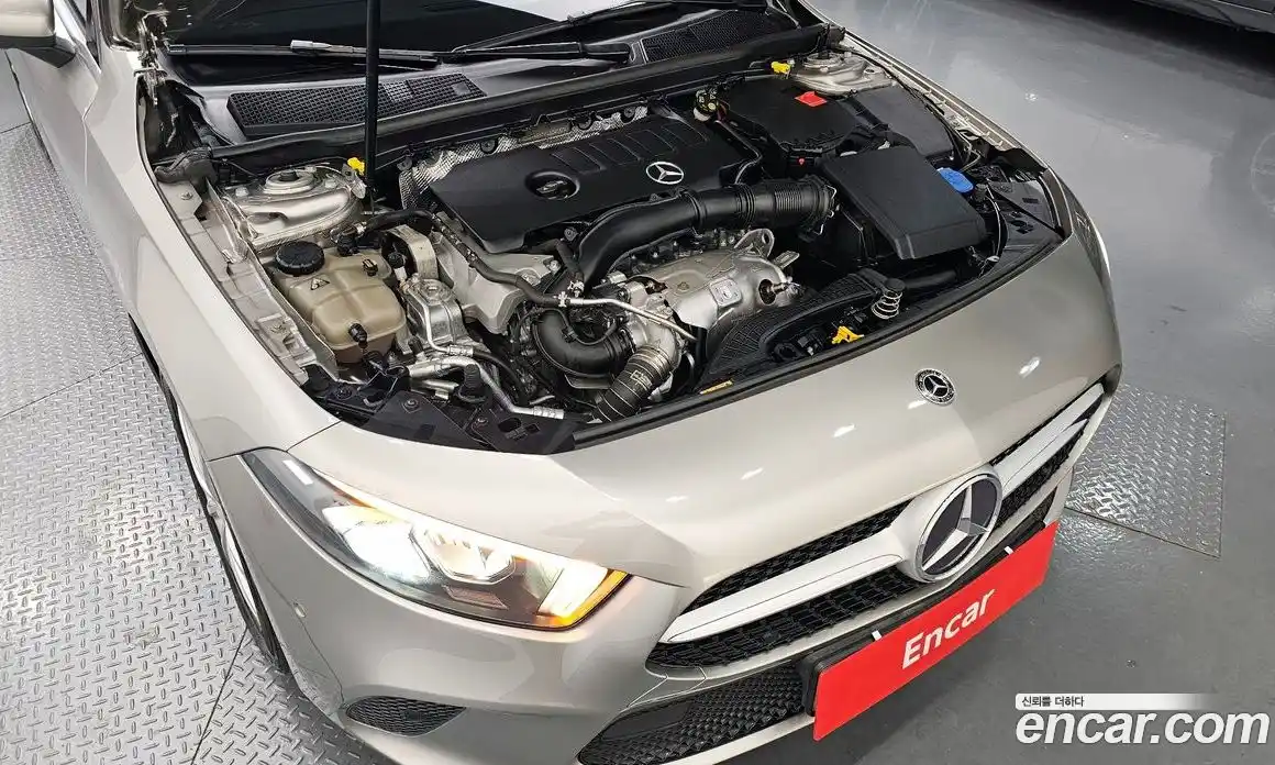 Mercedes-Benz A-Class 2019 2.0 гидро, фото 6