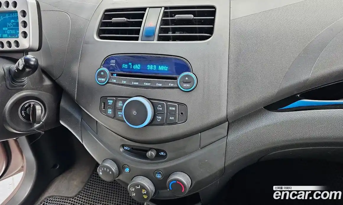 Chevrolet Spark 2011 1.0 автомат (гидро), фото 15
