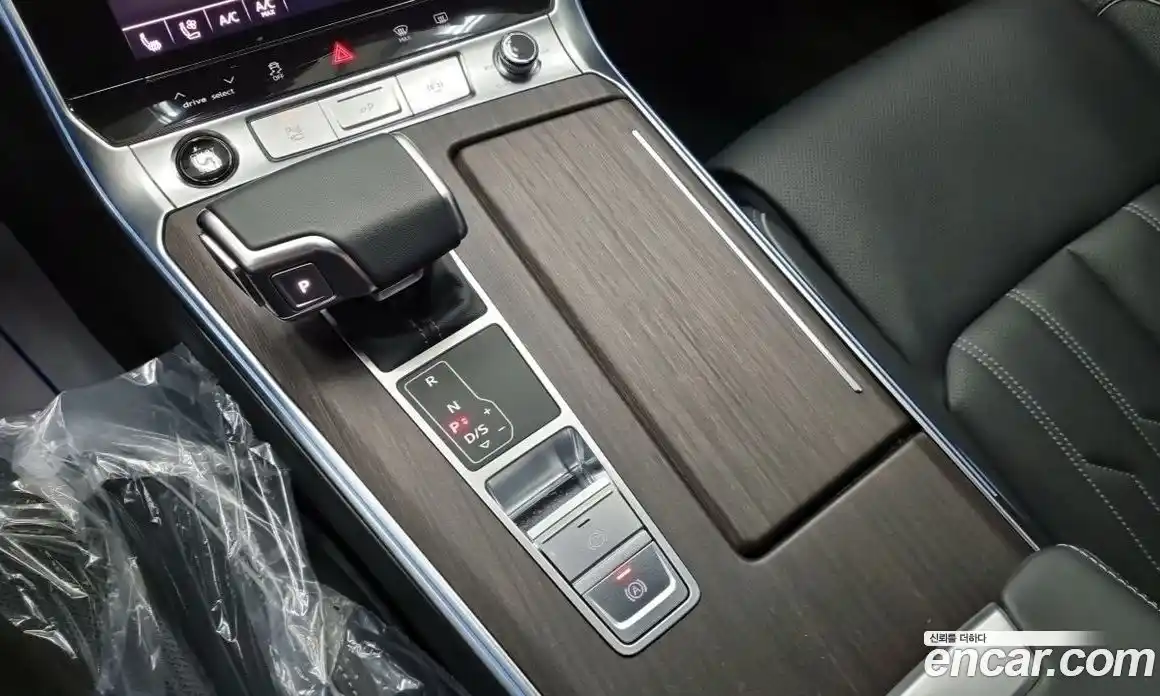 Audi A6 2025 2.0 гидро, фото 12