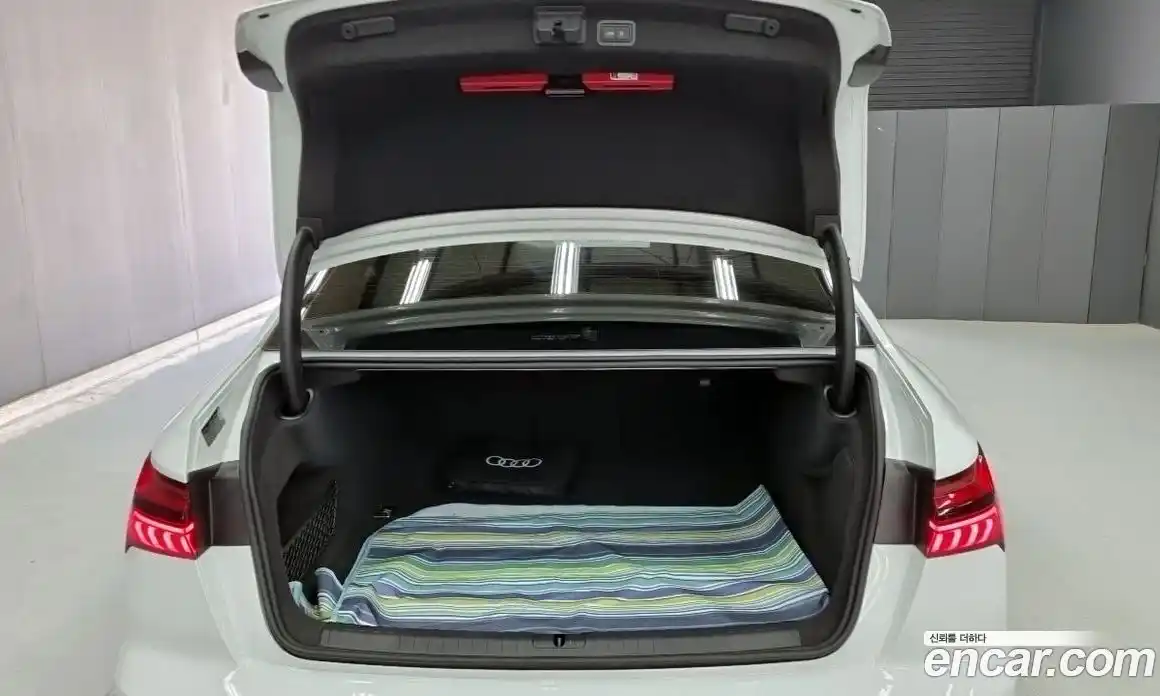 Audi A6 2025 2.0 гидро, фото 16