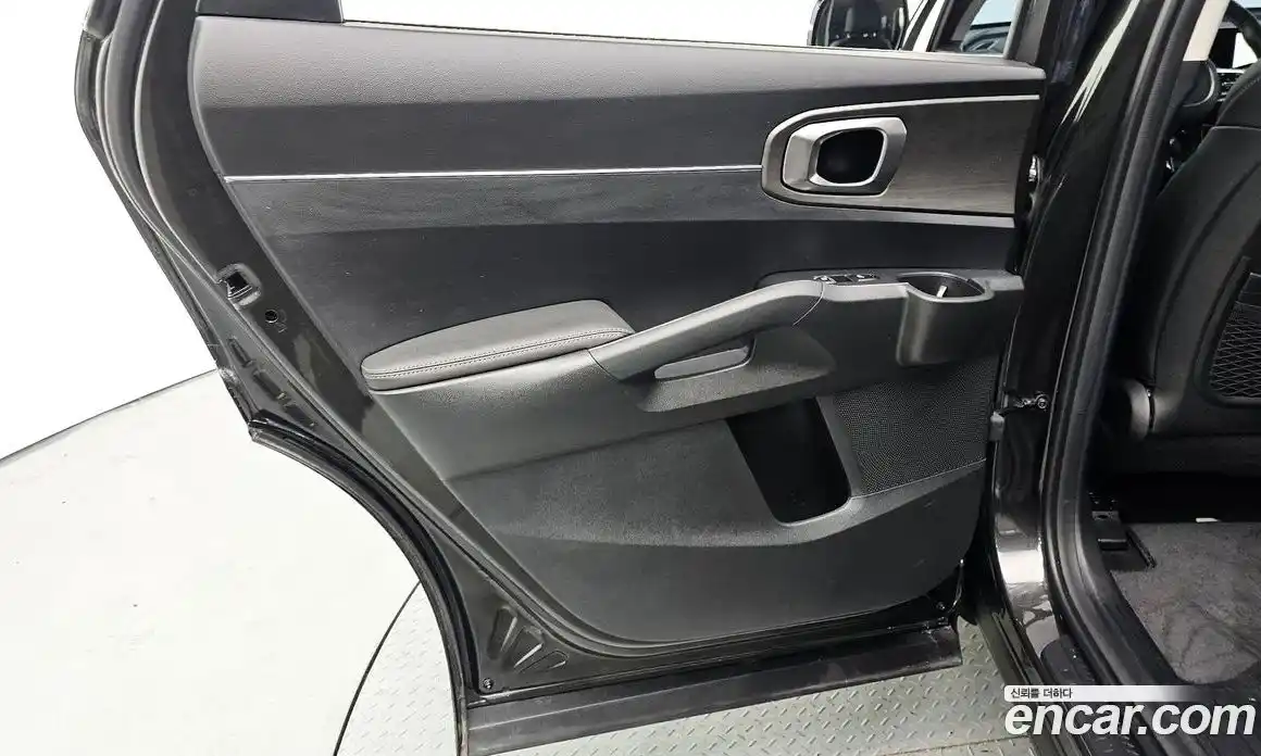 Kia Sorento 2023 2.2 гидро, фото 15
