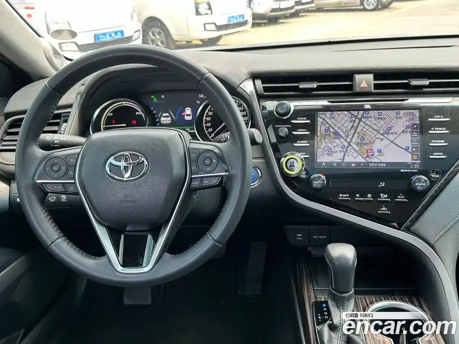 Toyota Camry 2019 2.5 гидро, фото 15