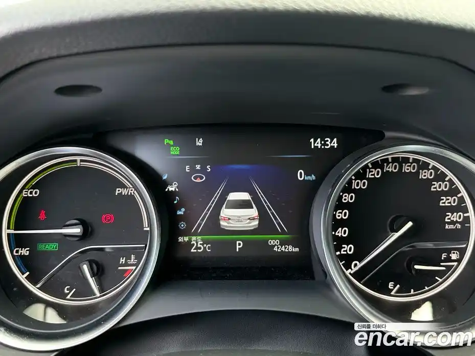 Toyota Camry 2019 2.5 гидро, фото 8