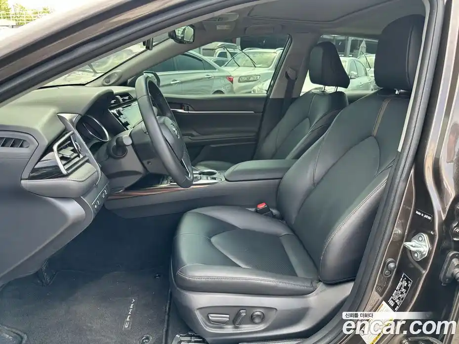 Toyota Camry 2019 2.5 гидро, фото 10