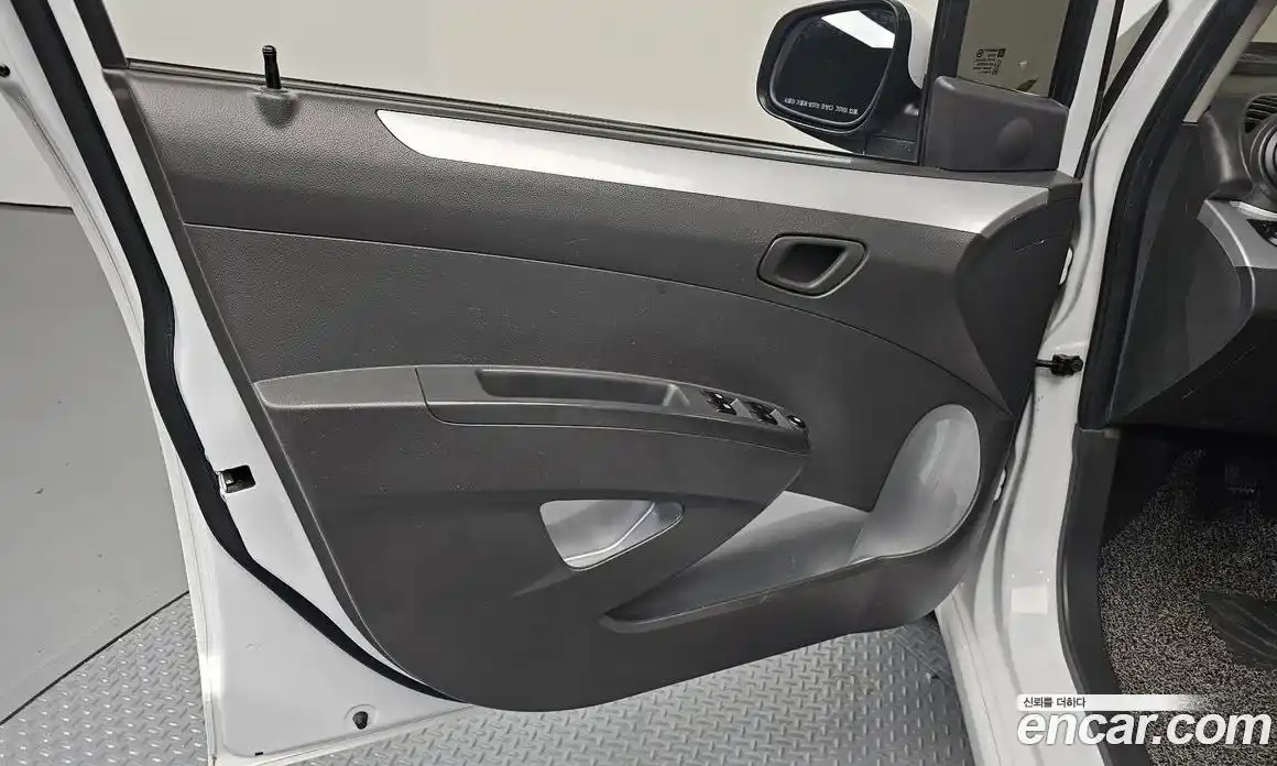 Chevrolet Spark 2012 1.0 механика, фото 14