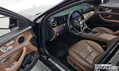 Mercedes-Benz E-Class 2021 2.0 гидро, миниатюра 11