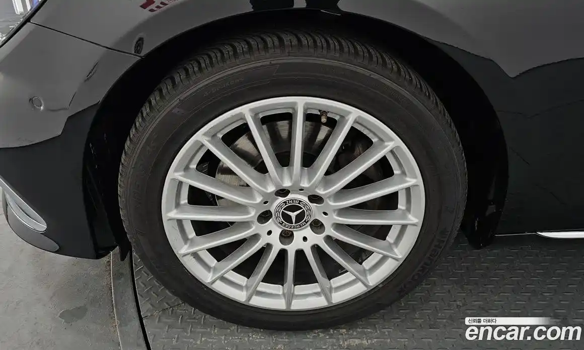 Mercedes-Benz E-Class 2021 2.0 гидро, фото 5