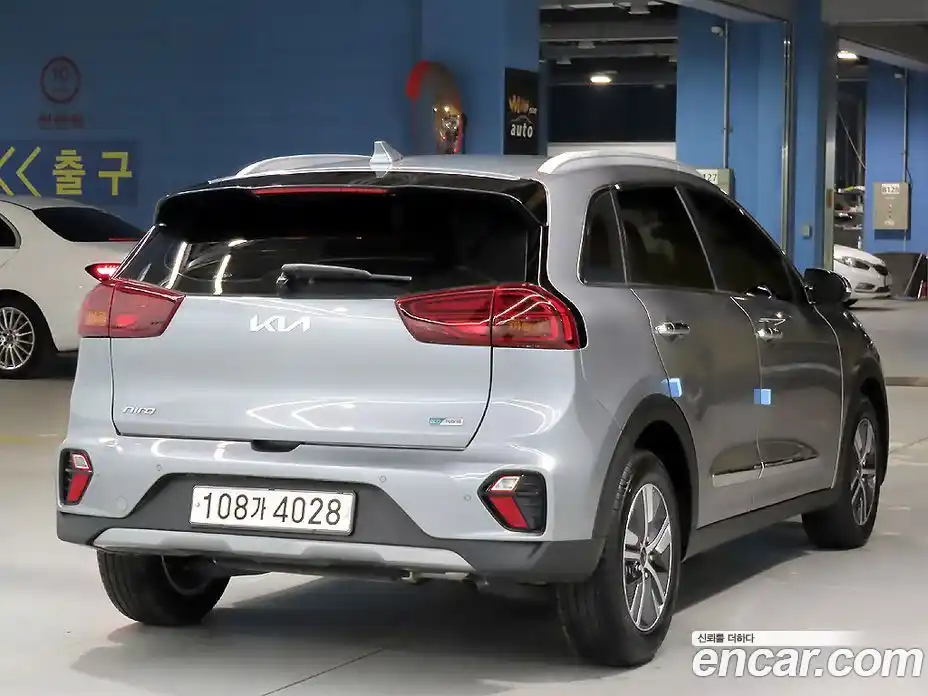 Kia Niro 2021 1.6 автомат (гидро), фото 4