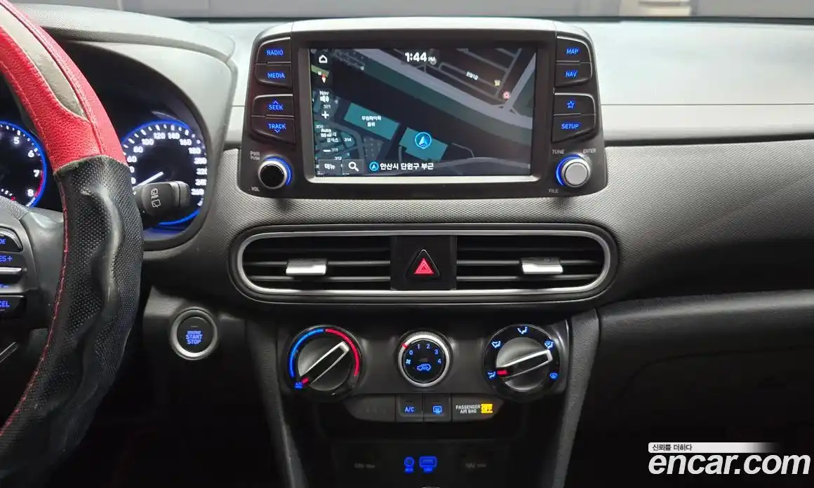 Hyundai Kona 2018 1.6 автомат (гидро), фото 24