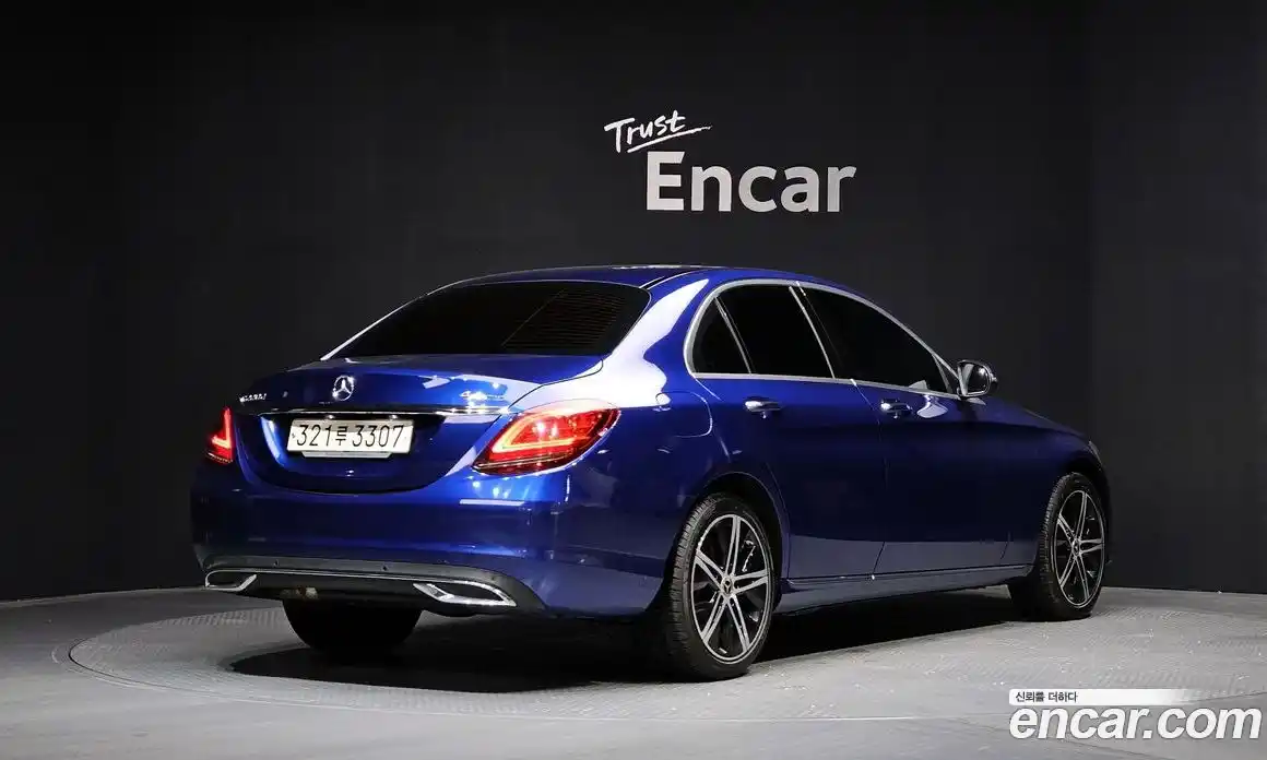 Mercedes-Benz C-Class 2019 1.9 гидро, фото 2