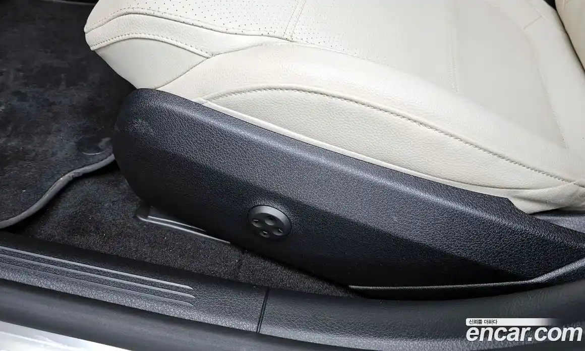 Mercedes-Benz C-Class 2023 2.0 гидро, фото 31