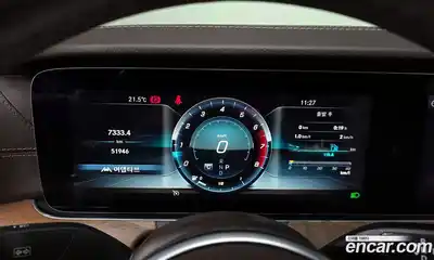 Mercedes-Benz E-Class 2019 2.0 автомат (гидро), миниатюра 11