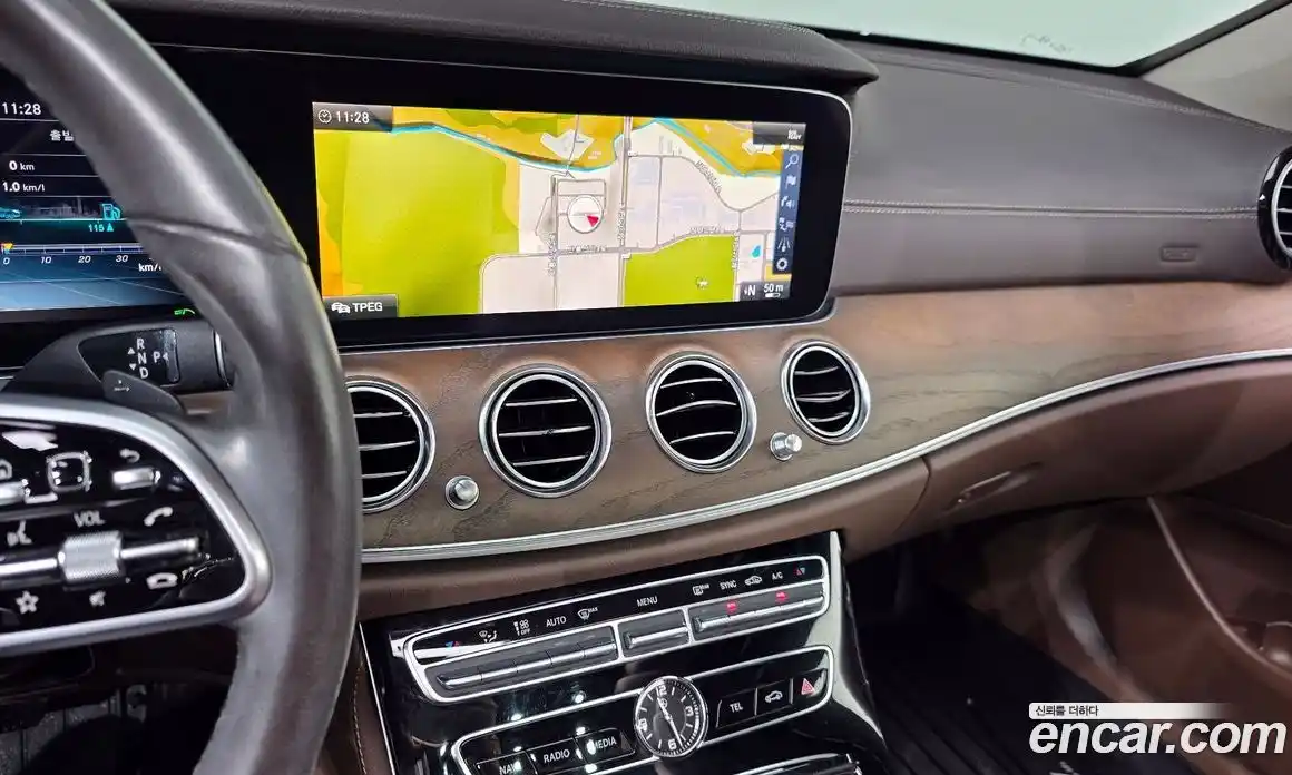Mercedes-Benz E-Class 2019 2.0 автомат (гидро), фото 20