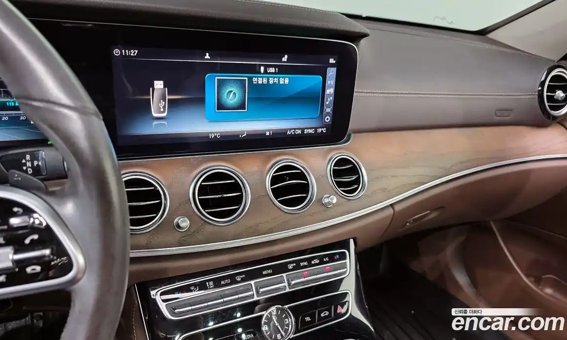 Mercedes-Benz E-Class 2019 2.0 автомат (гидро), фото 21