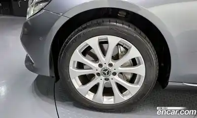 Mercedes-Benz E-Class 2019 2.0 автомат (гидро), миниатюра 5