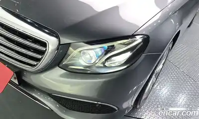 Mercedes-Benz E-Class 2019 2.0 автомат (гидро), миниатюра 8