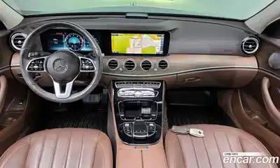 Mercedes-Benz E-Class 2019 2.0 автомат (гидро), миниатюра 10