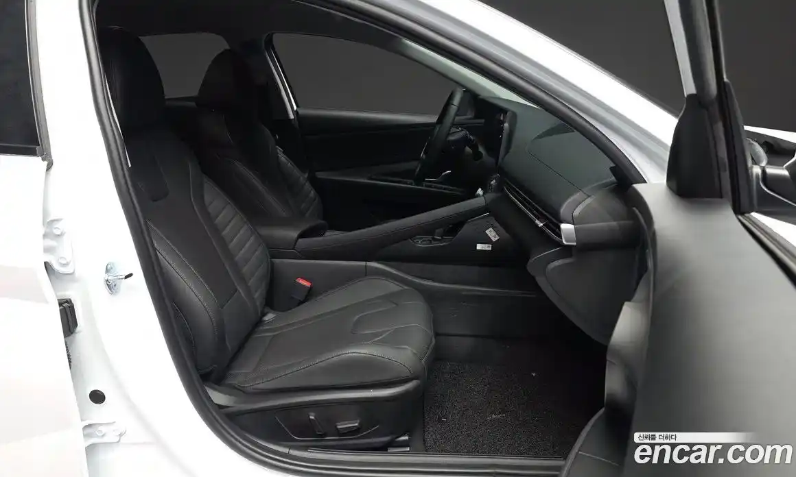 Hyundai Avante 2026 1.6 гидро, фото 11