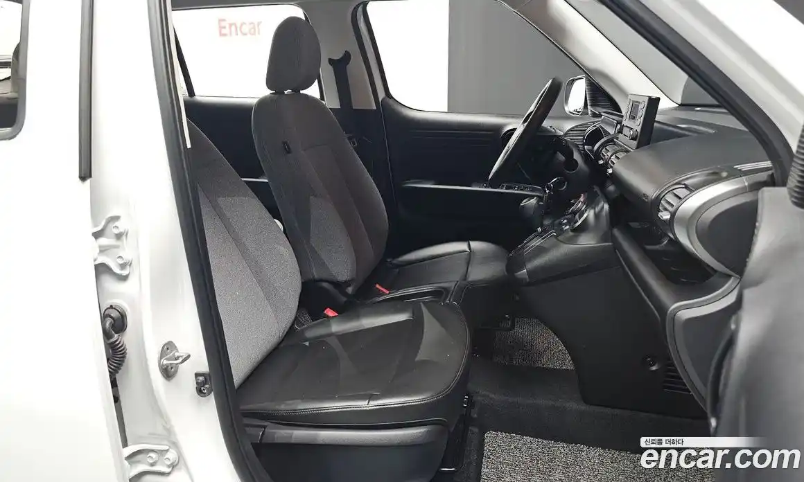 Hyundai Casper 2021 1.0 гидро, фото 13