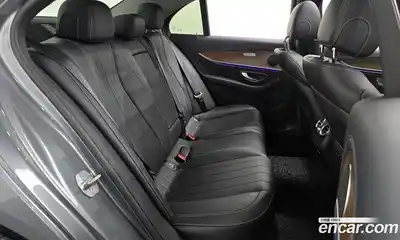 Mercedes-Benz E-Class 2016 2.0 автомат (гидро), миниатюра 11