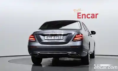 Mercedes-Benz E-Class 2016 2.0 автомат (гидро), миниатюра 4