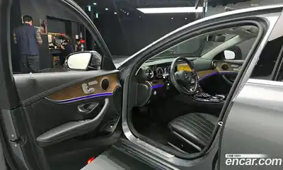 Mercedes-Benz E-Class 2016 2.0 автомат (гидро), миниатюра 10