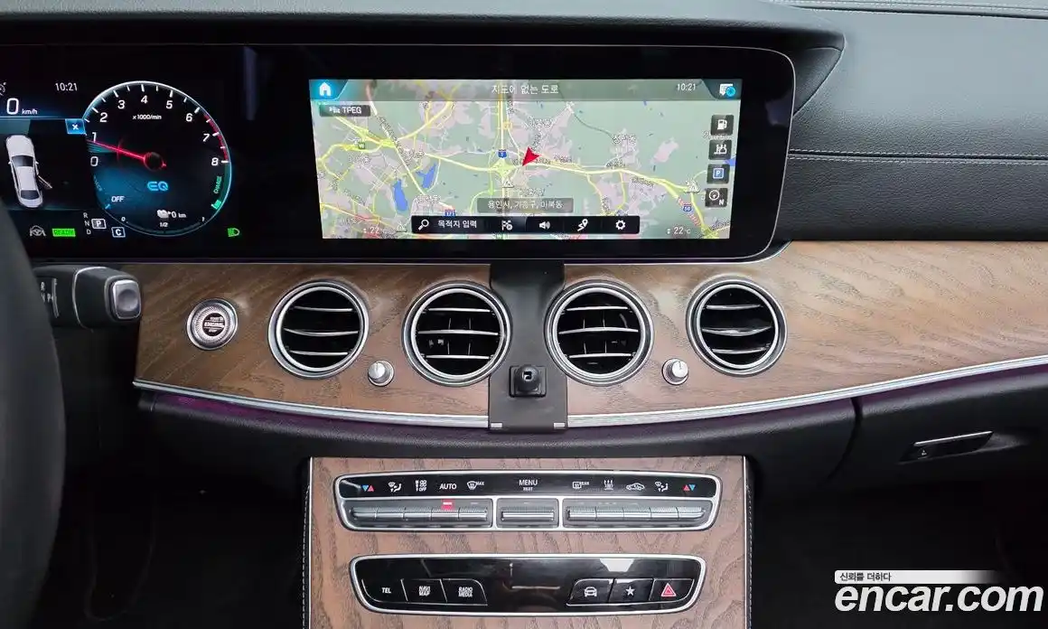 Mercedes-Benz E-Class 2022 2.0 гидро, фото 19