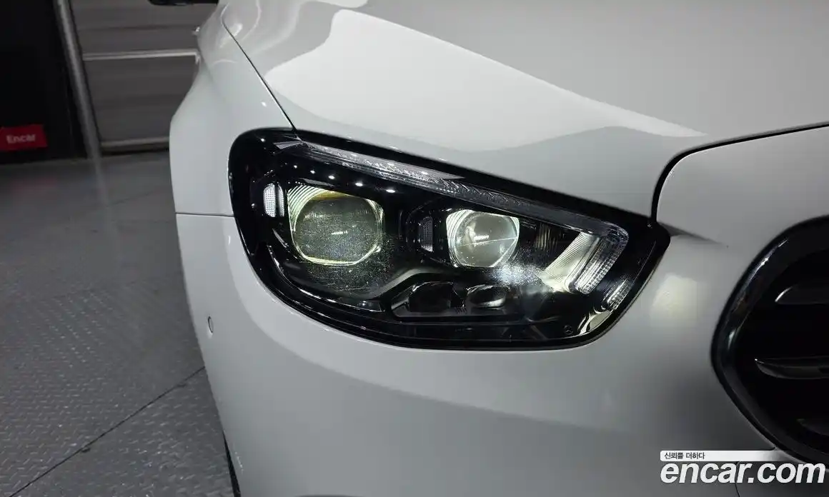 Mercedes-Benz E-Class 2022 2.0 гидро, фото 8
