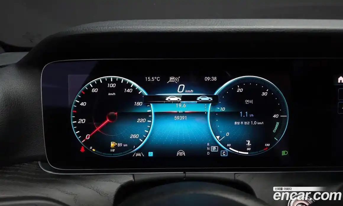 Mercedes-Benz E-Class 2022 2.0 гидро, фото 11