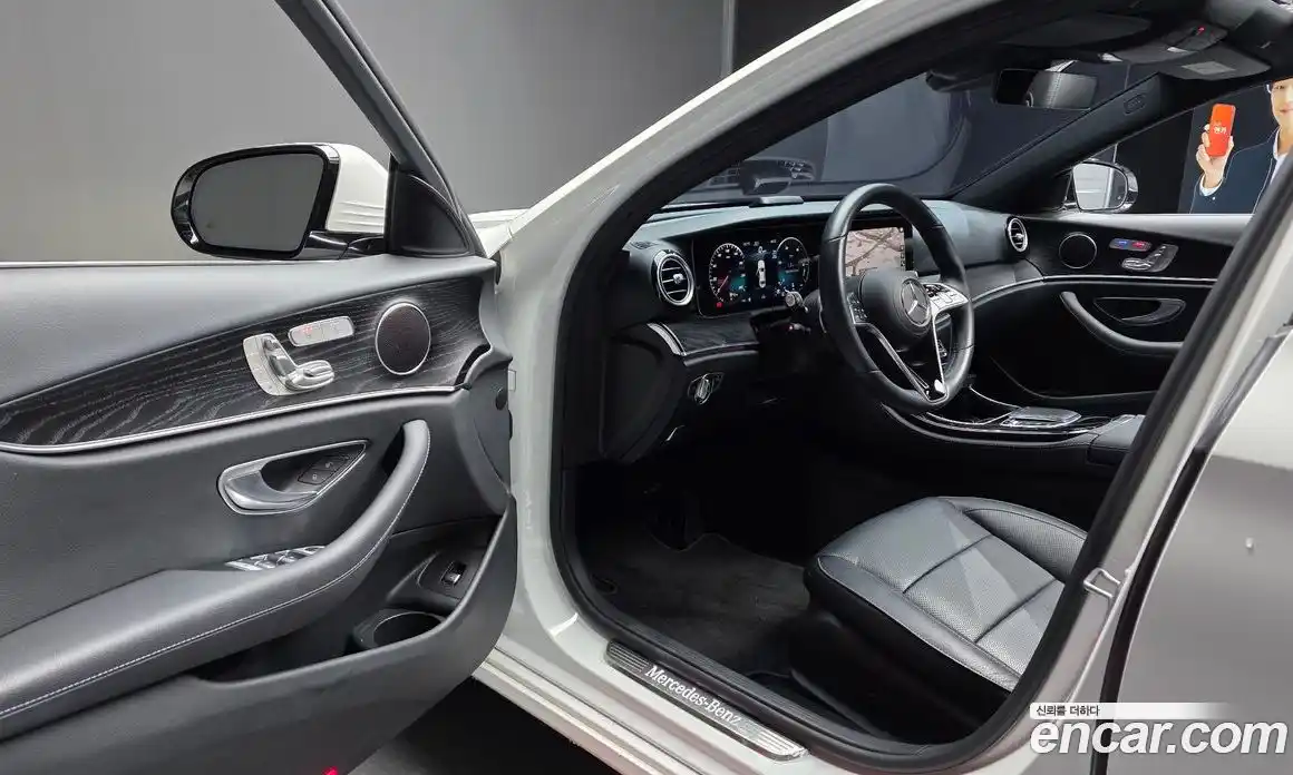 Mercedes-Benz E-Class 2022 2.0 гидро, фото 13