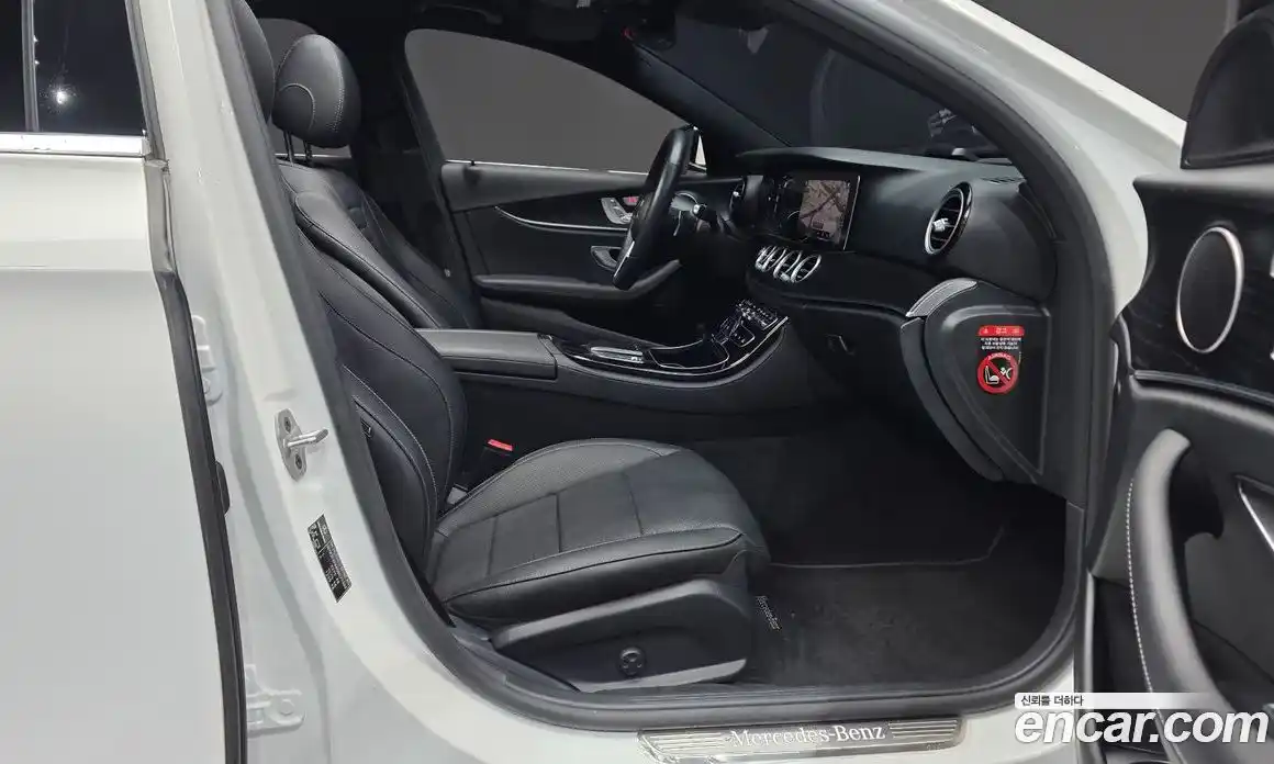 Mercedes-Benz E-Class 2022 2.0 гидро, фото 16