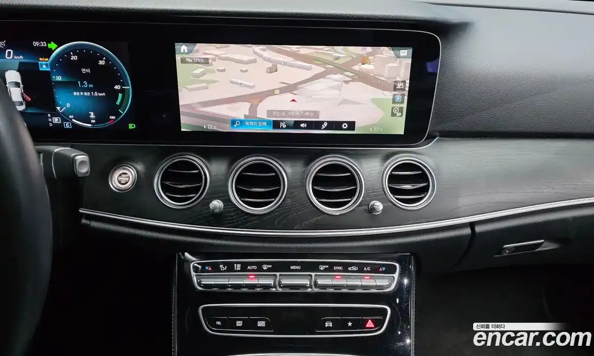 Mercedes-Benz E-Class 2022 2.0 гидро, фото 19
