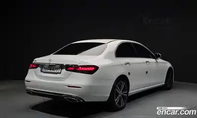 Mercedes-Benz E-Class 2022 2.0 гидро, миниатюра 2