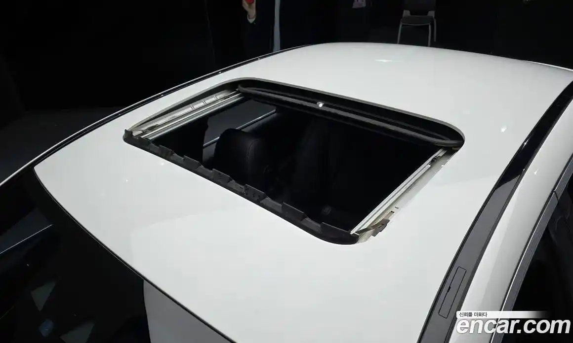 Mercedes-Benz E-Class 2022 2.0 гидро, фото 31