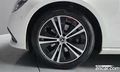 Mercedes-Benz E-Class 2022 2.0 гидро, миниатюра 5