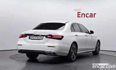 Mercedes-Benz E-Class 2021 2.0 гидро, миниатюра 2