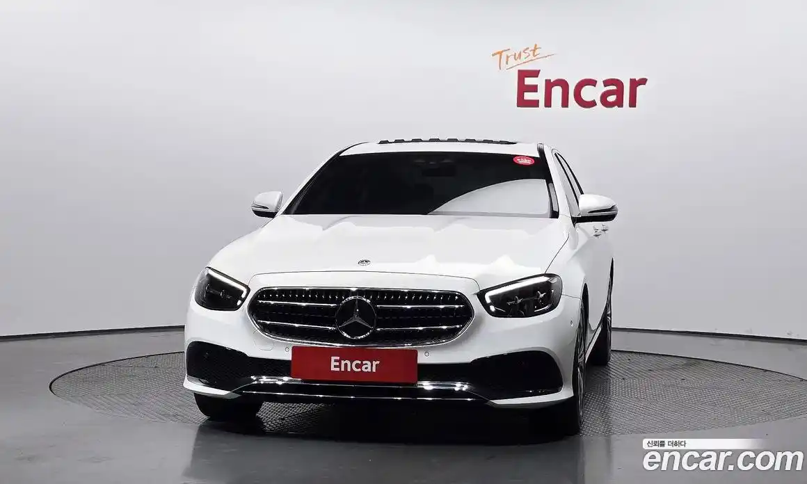 Mercedes-Benz E-Class 2021 2.0 гидро, фото 3