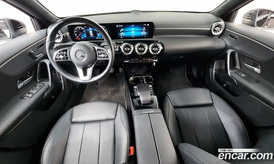 Mercedes-Benz A-Class 2021 2.0 гидро, фото 10 Mercedes-Benz A-Class 2021 2.0 гидро, фото 10