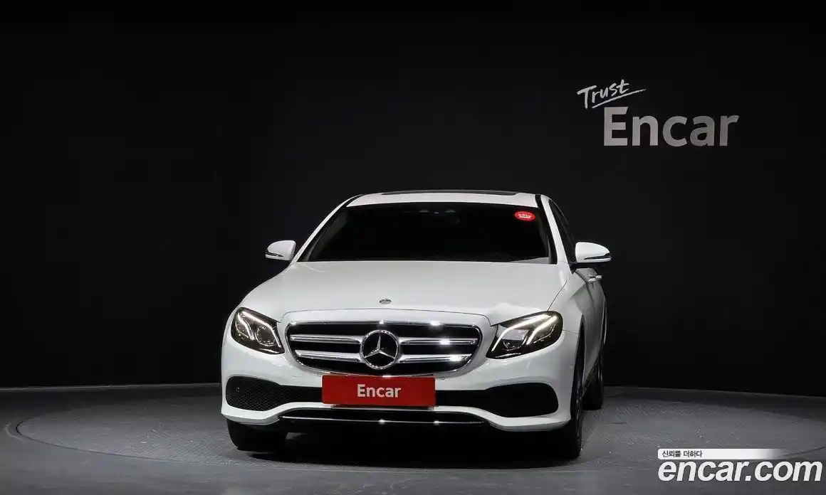 Mercedes-Benz E-Class 2019 2.0 гидро, фото 3