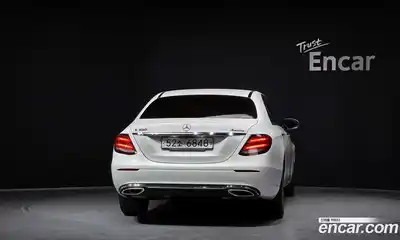 Mercedes-Benz E-Class 2019 2.0 гидро, миниатюра 4