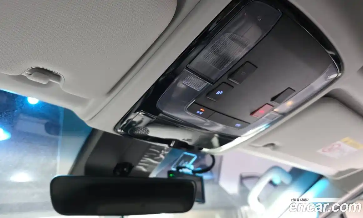 Hyundai Staria 2024 2.2 гидро, фото 18
